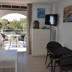 Vue Mer- Beau - Terrasse Abritee - Wi-fi - Climatisation - Parking Gratuit-classe 3 Etoiles Appartement Le Lavandou
