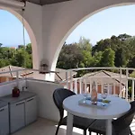 Appartement Vue Mer- Beau - Terrasse Abritee - Wi-fi - Climatisation - Parking Gratuit-classe 3 Etoiles *