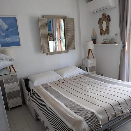 Vue Mer- Beau - Terrasse Abritee - Wi-fi - Climatisation - Parking Gratuit-classe 3 Etoiles Appartement Le Lavandou
