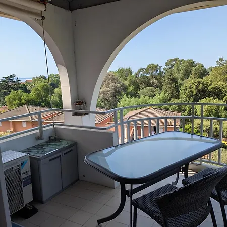 Vue Mer- Beau Studio-pour 2 Personnes-classe 3 Etoiles -terrasse Abritee - Wi-fi - Climatisation - Parking Gratuit
